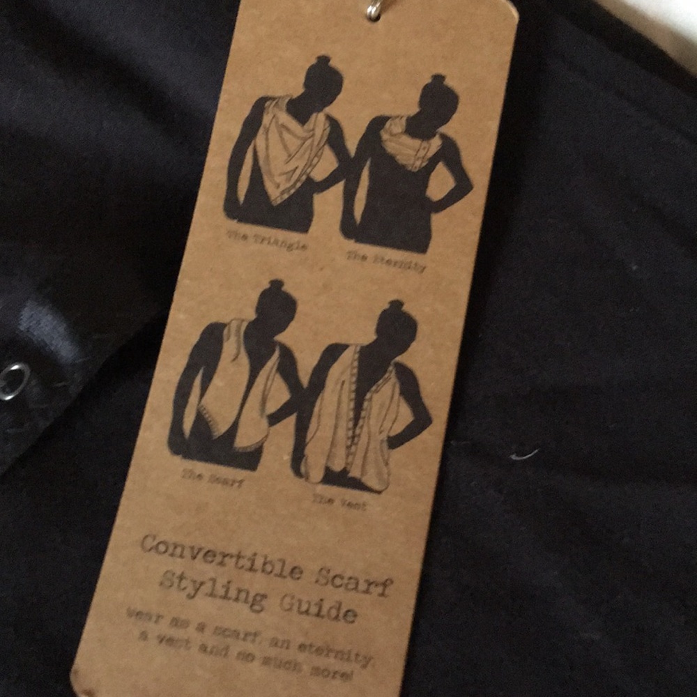 Convertible scarf with snaps